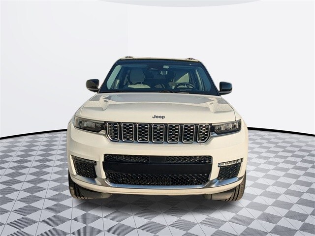 2022 Jeep Grand Cherokee L Summit photo 2