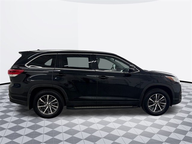 2019 Toyota Highlander XLE photo 4
