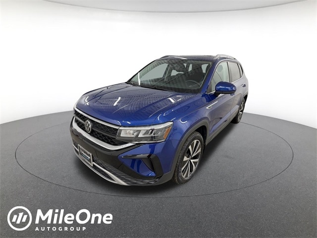 2022 Volkswagen Taos SE's photo