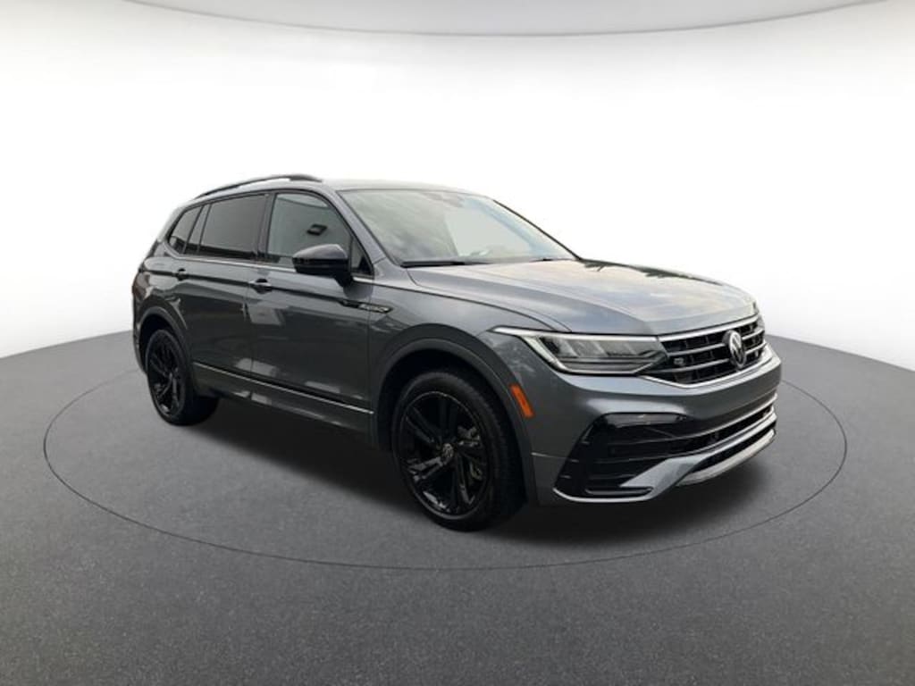 Used 2024 Volkswagen Tiguan 2.0T SE R-Line Black SUV