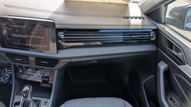2026 Volkswagen Jetta Sport - Photo 9