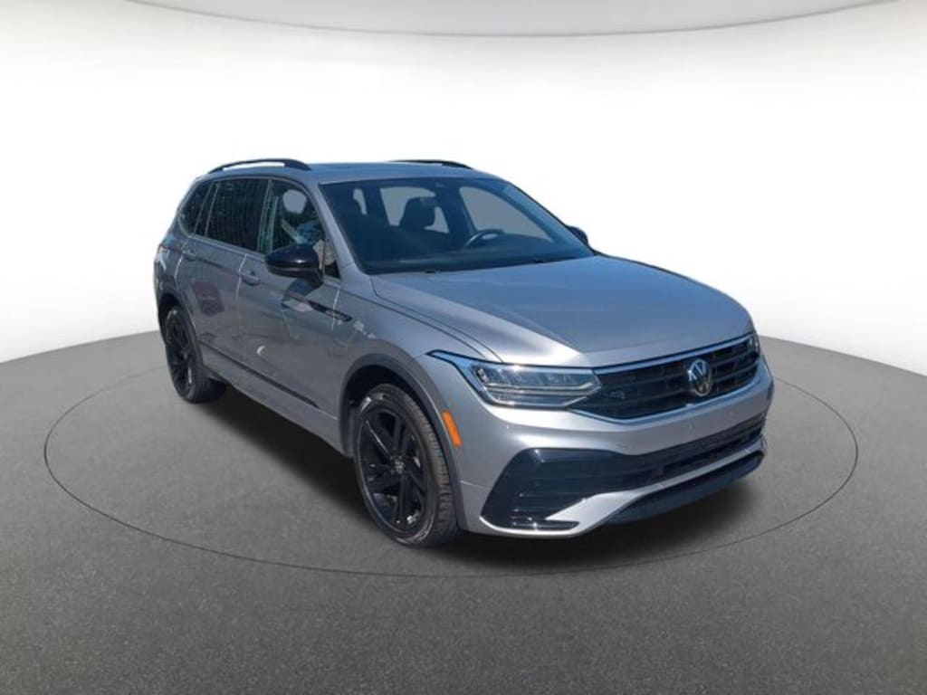 Used 2023 Volkswagen Tiguan 2.0T SE R-Line Black SUV