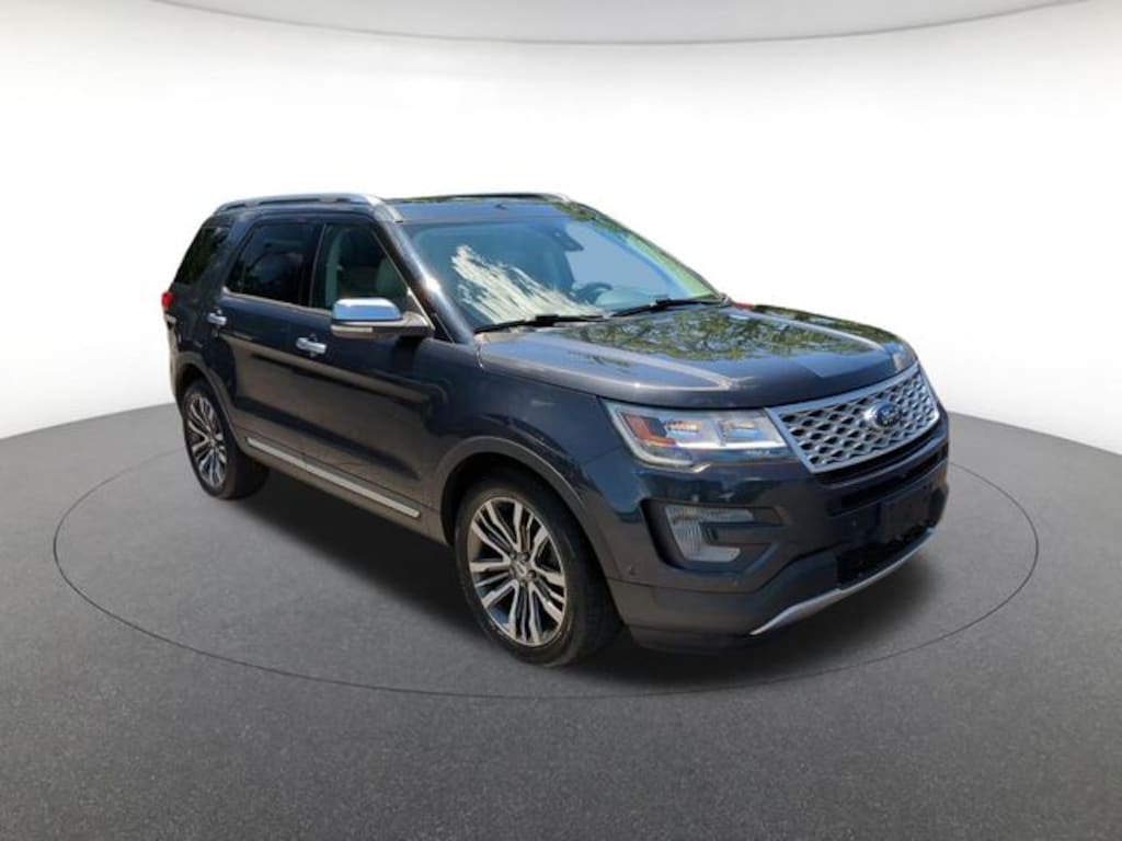 Used 2017 Ford Explorer Platinum SUV