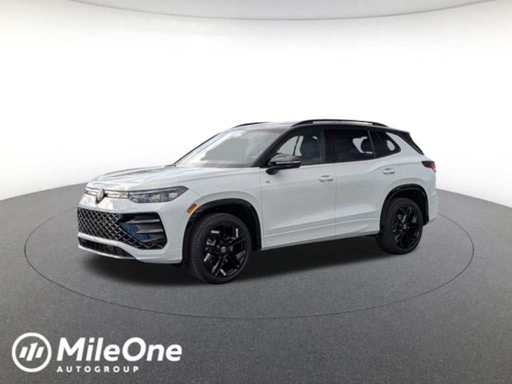 New 2026 Volkswagen Tiguan 2.0T SE R-Line Black SUV