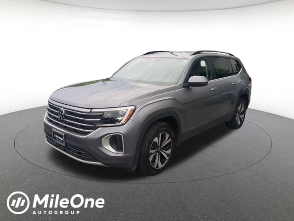 Used 2025 Volkswagen Atlas 2.0T SE SUV