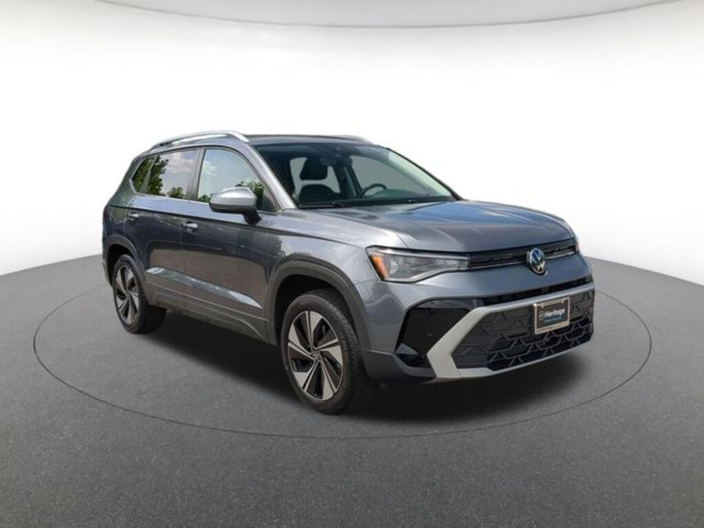 Used 2025 Volkswagen Taos 1.5T SE SUV