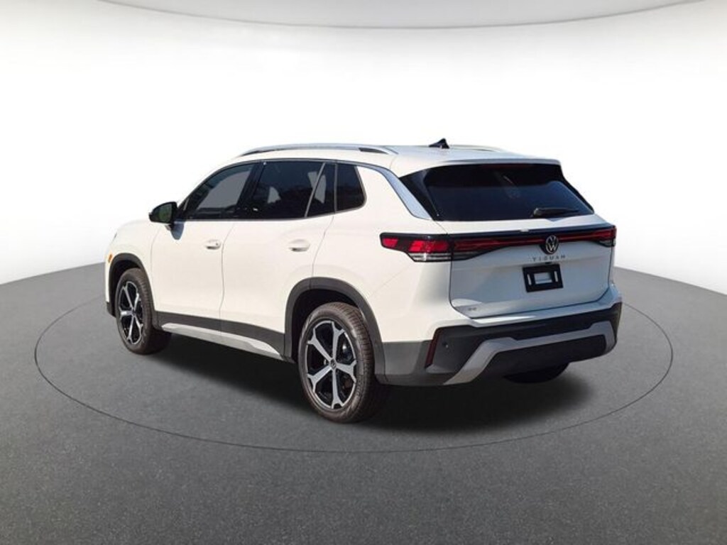 New 2026 Volkswagen Tiguan SE SUV