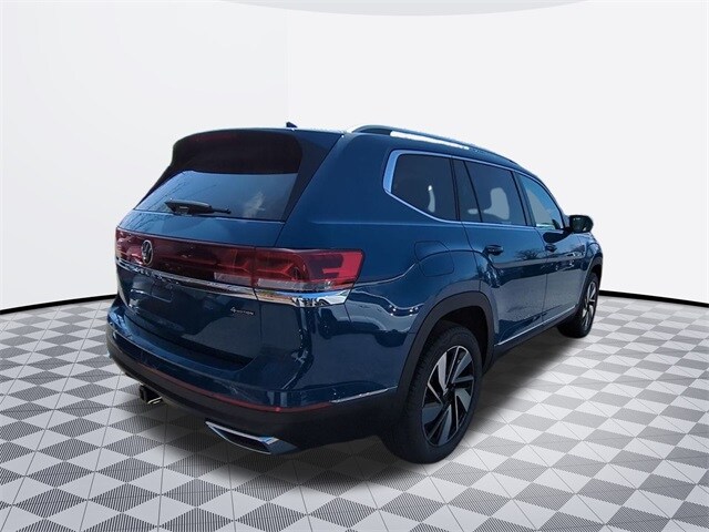 2025 Volkswagen Atlas SEL Premium R-Line photo 4