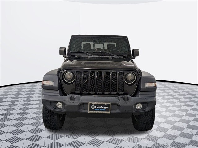 2020 Jeep Gladiator Sport photo 2