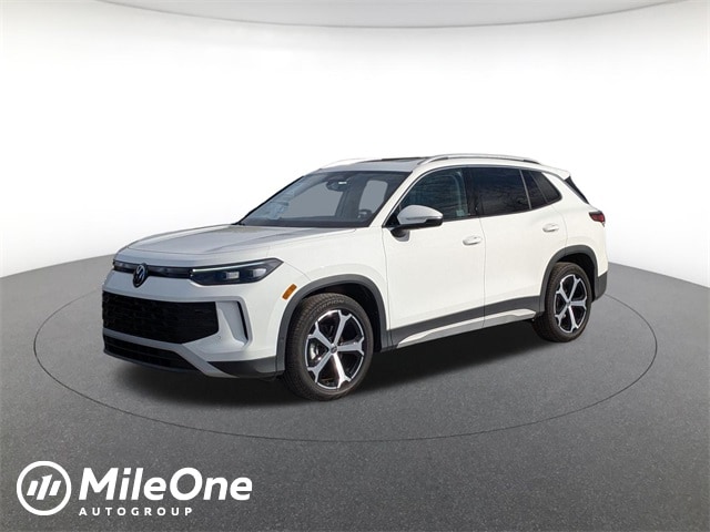 2026 Volkswagen Tiguan SE's photo