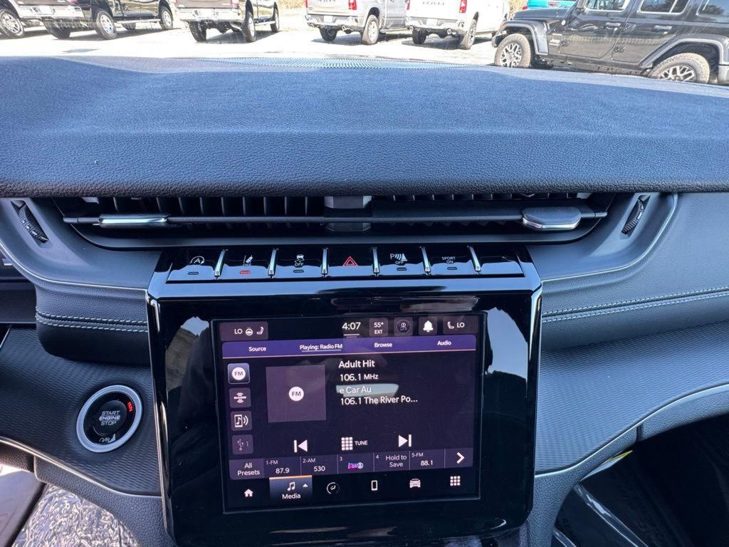 2025 Jeep Grand Cherokee Altitude - Photo 27