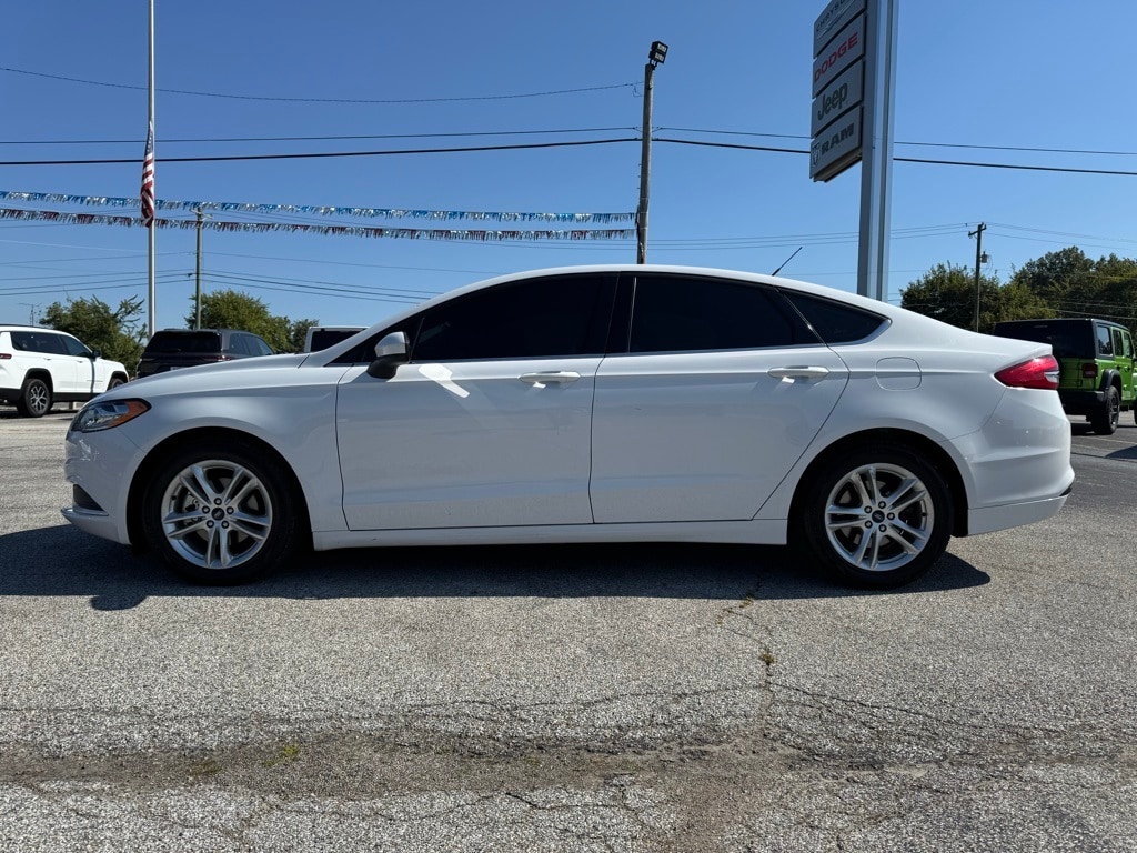 Used 2018 Ford Fusion SE with VIN 3FA6P0HD6JR210929 for sale in North Vernon, IN