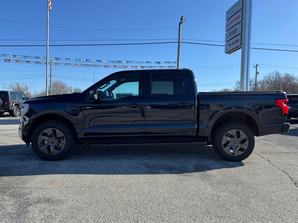 Used 2022 Ford F-150 Lightning Lariat with VIN 1FTVW1EL6NWG15539 for sale in North Vernon, IN