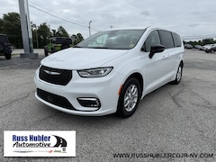 2026 Chrysler Pacifica SELECT Passenger Van