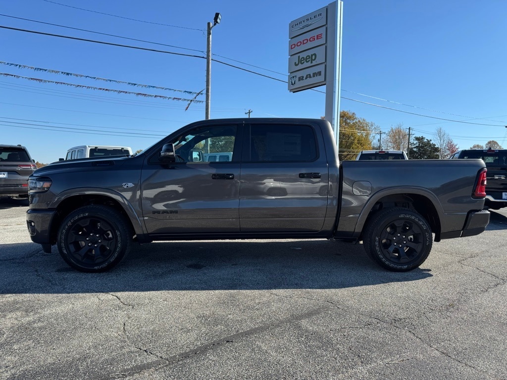 New 2026 Ram 1500 BIG HORN CREW CAB 4X4 5'7 BOX Pickup