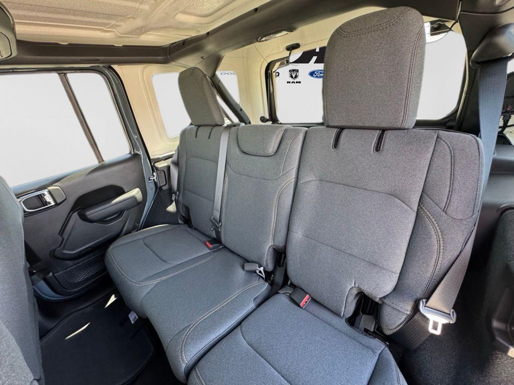 2025 Jeep Wrangler 4-Door Sport S - Photo 13