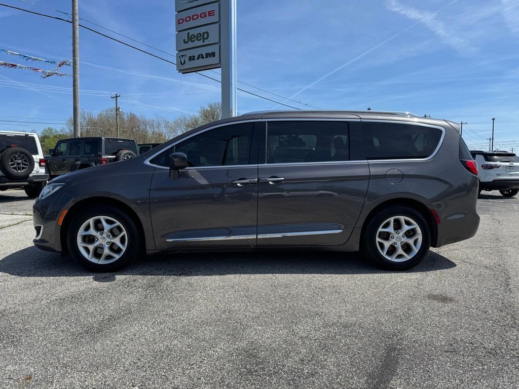 Used 2020 Chrysler Pacifica Touring L with VIN 2C4RC1BG1LR114694 for sale in North Vernon, IN