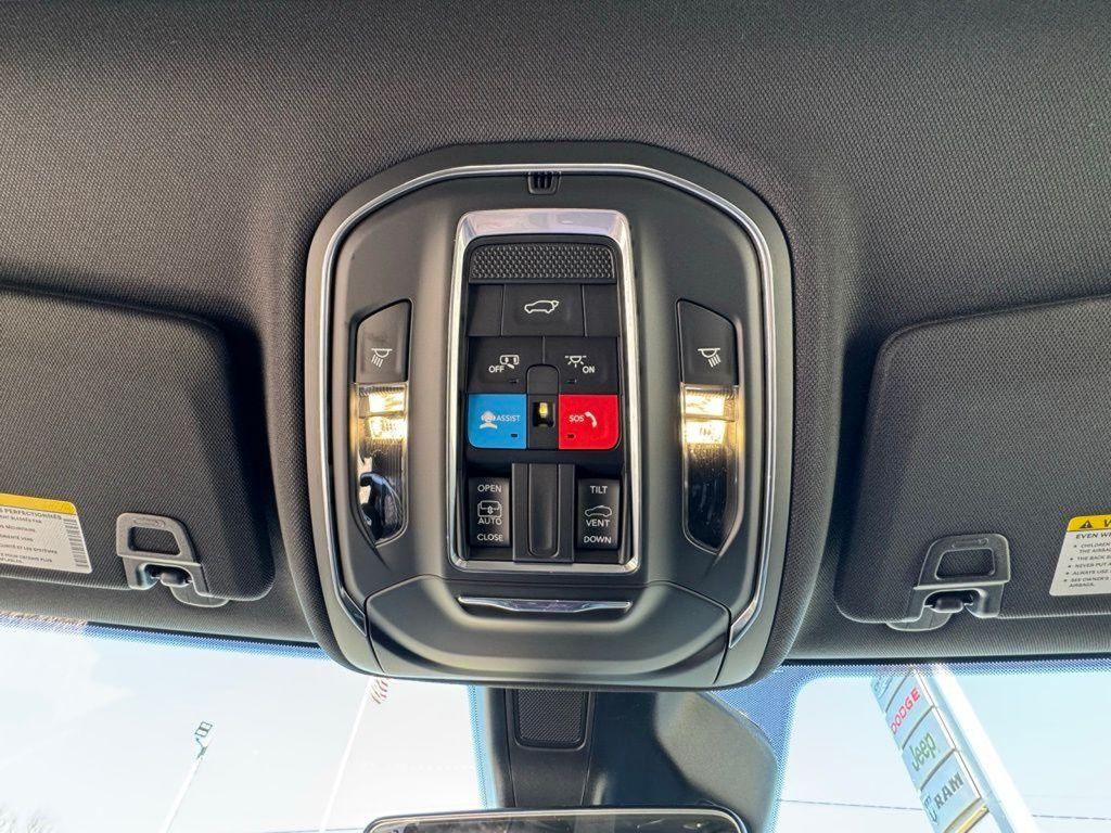 2025 Jeep Grand Cherokee Altitude - Photo 30