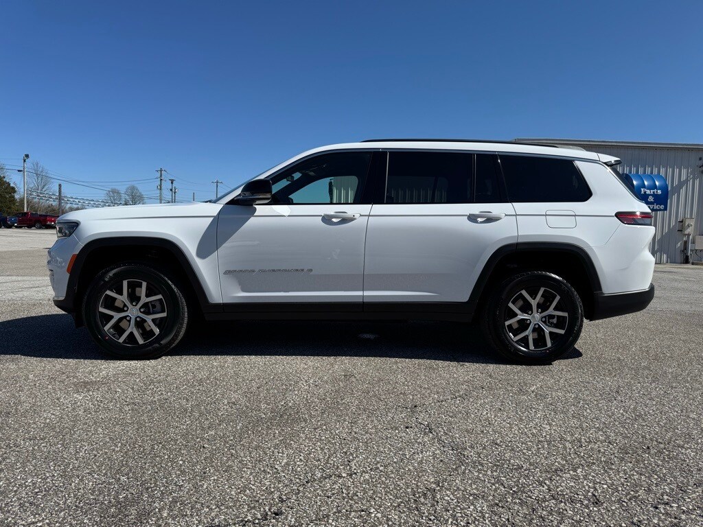 2025 Jeep Grand Cherokee Limited photo 2