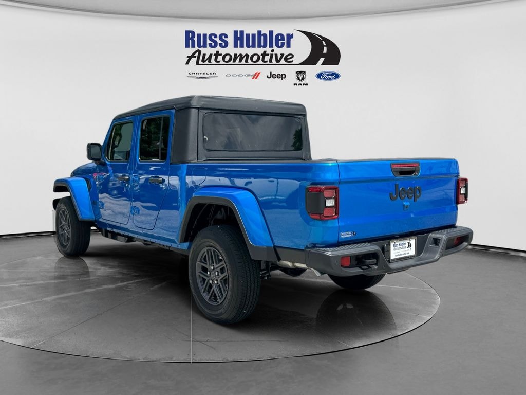 New 2026 Jeep Gladiator SPORT S 4X4 Pickup