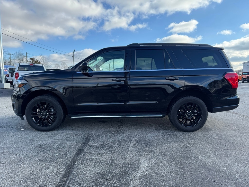 Used 2023 Ford Expedition XLT SUV