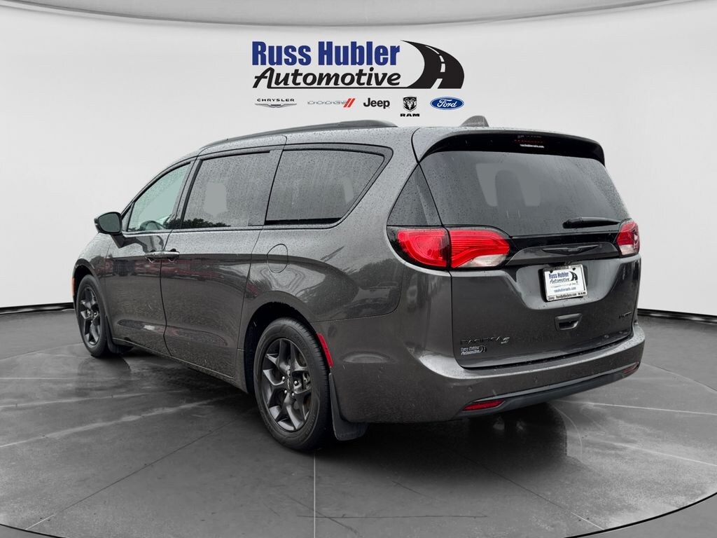 Used 2020 Chrysler Pacifica Limited Minivan/Van