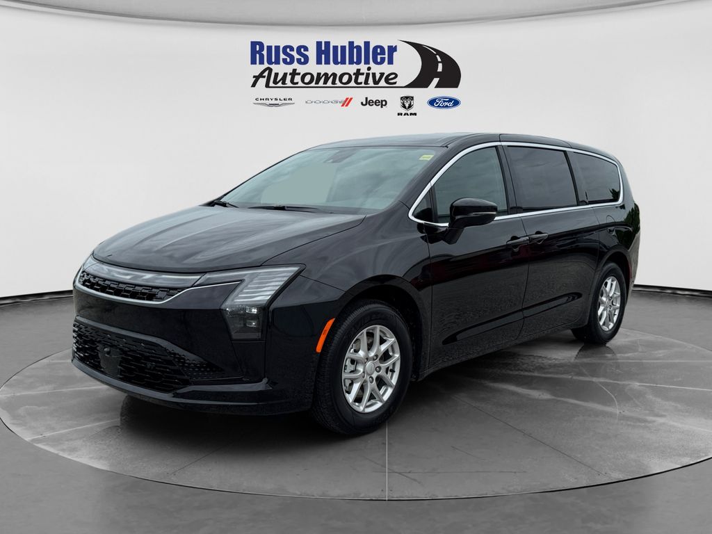 2027 Chrysler Pacifica Select's photo