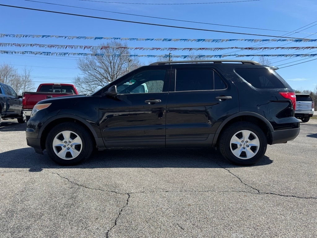 Used 2012 Ford Explorer Base with VIN 1FMHK7B85CGA31132 for sale in North Vernon, IN