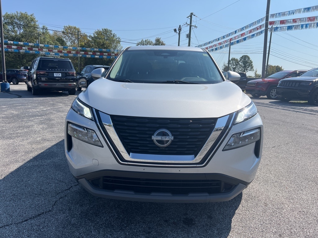 Used 2023 Nissan Rogue SV with VIN 5N1BT3BA8PC807460 for sale in North Vernon, IN