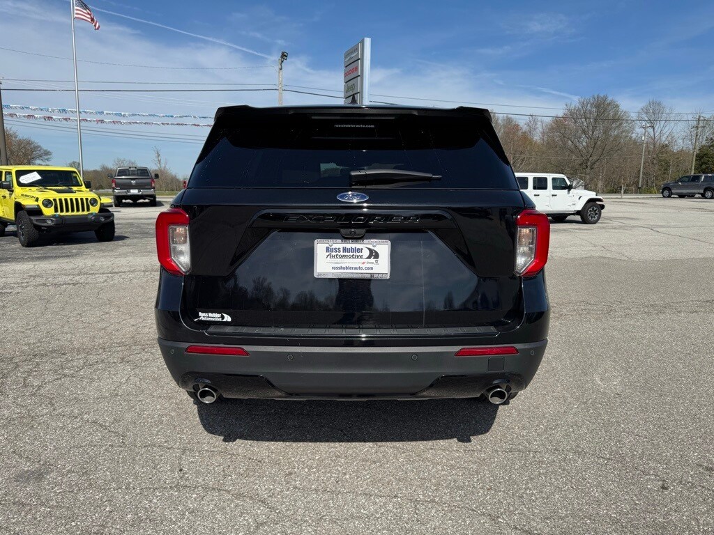 2023 Ford Explorer ST-Line photo 4