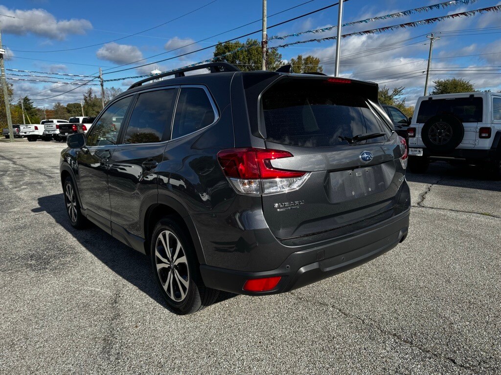 2024 Subaru Forester Limited photo 2