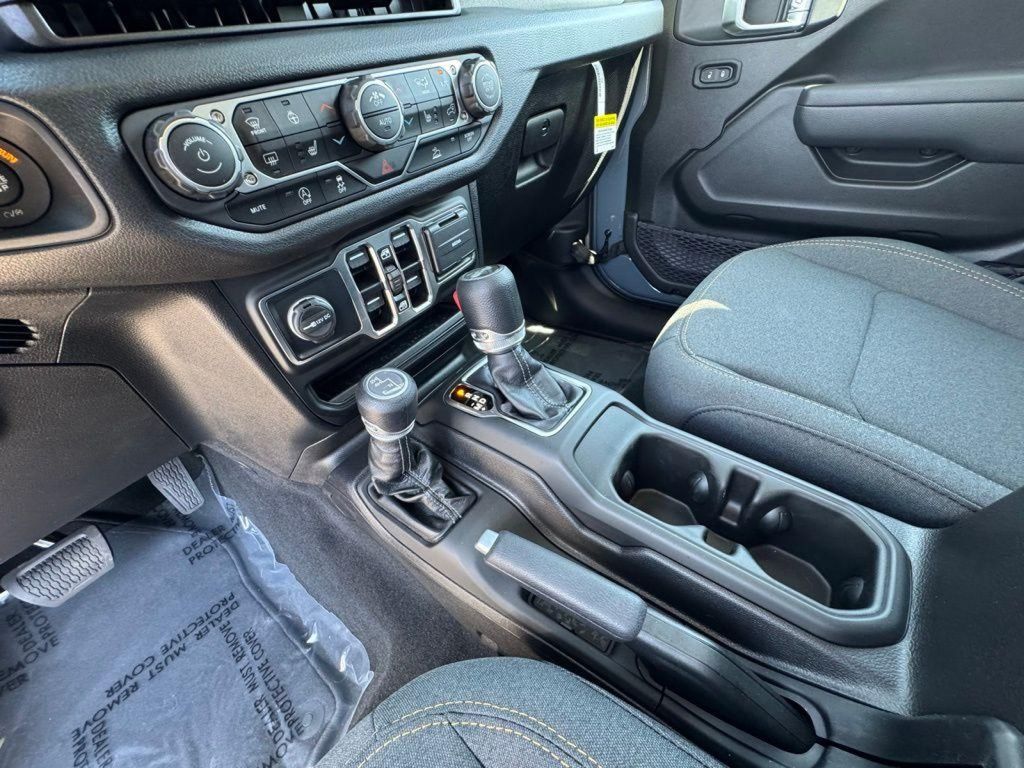 2025 Jeep Wrangler 4-Door Sport S - Photo 29