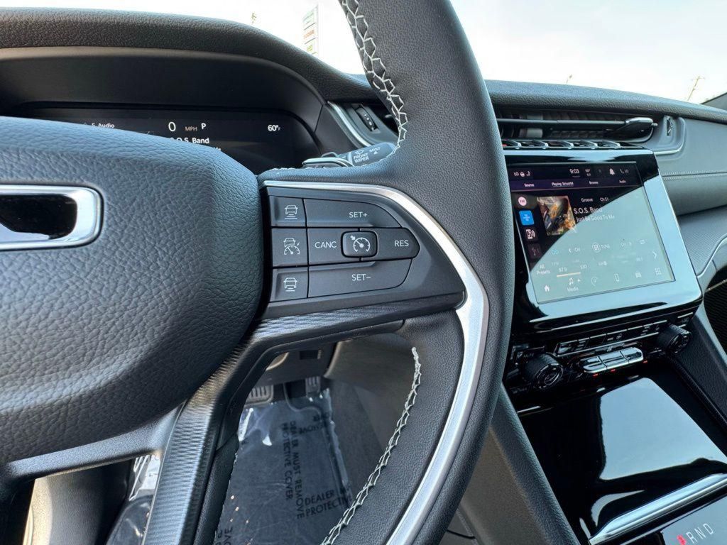 2025 Jeep Grand Cherokee Altitude - Photo 23