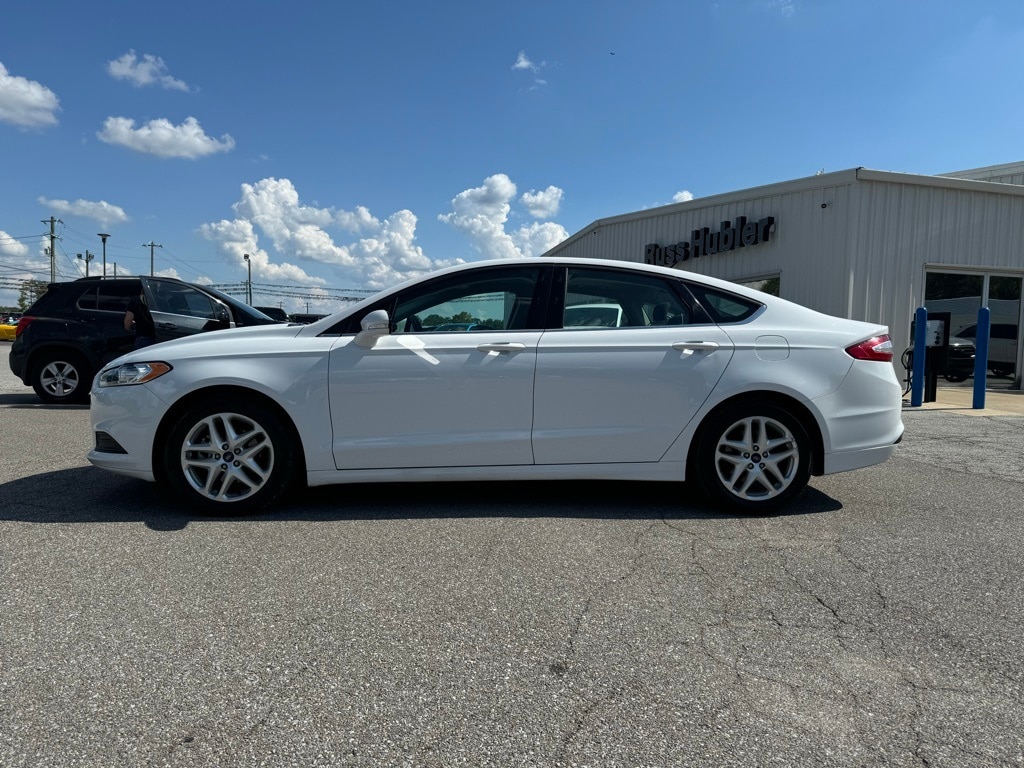 Used 2016 Ford Fusion SE with VIN 1FA6P0H73G5119428 for sale in New Castle, IN