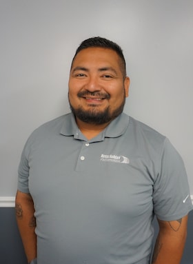 Staff member Eder Arteaga from 5b927d87a16b