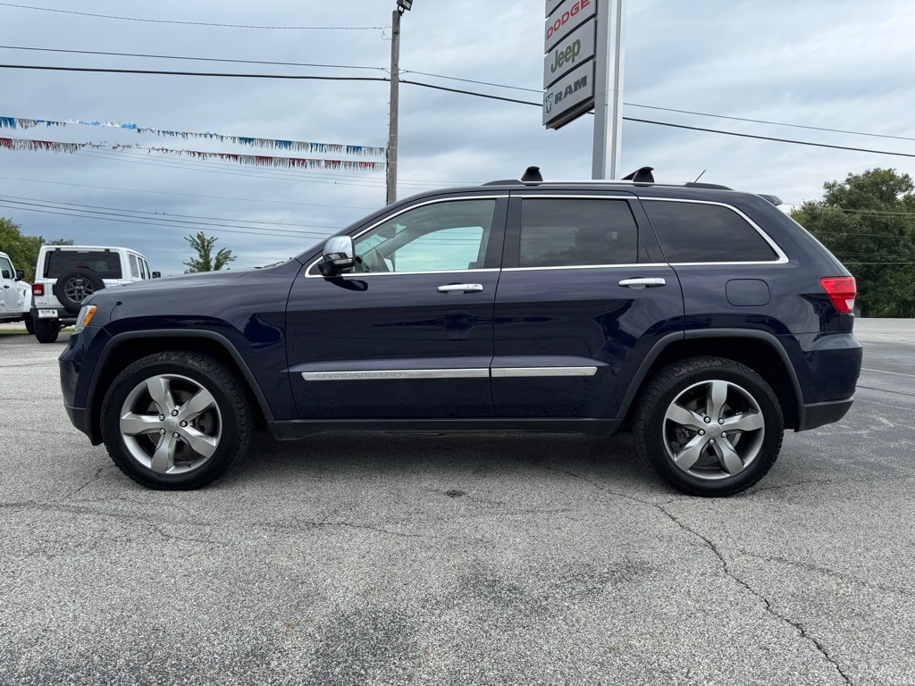 Used 2013 Jeep Grand Cherokee Overland with VIN 1C4RJFCT6DC536145 for sale in North Vernon, IN