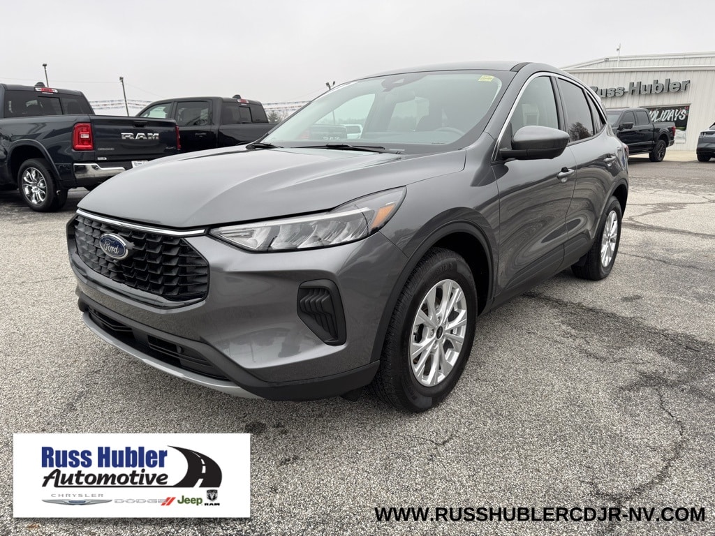 2023 Ford Escape Active's photo