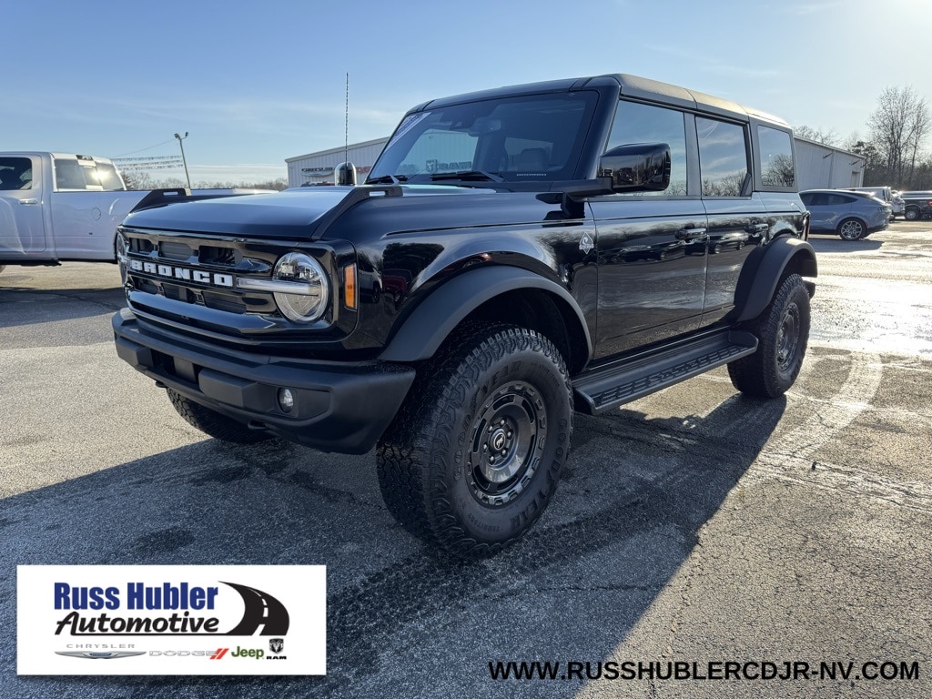 2025 Ford Bronco 4-Door Outer Banks's photo