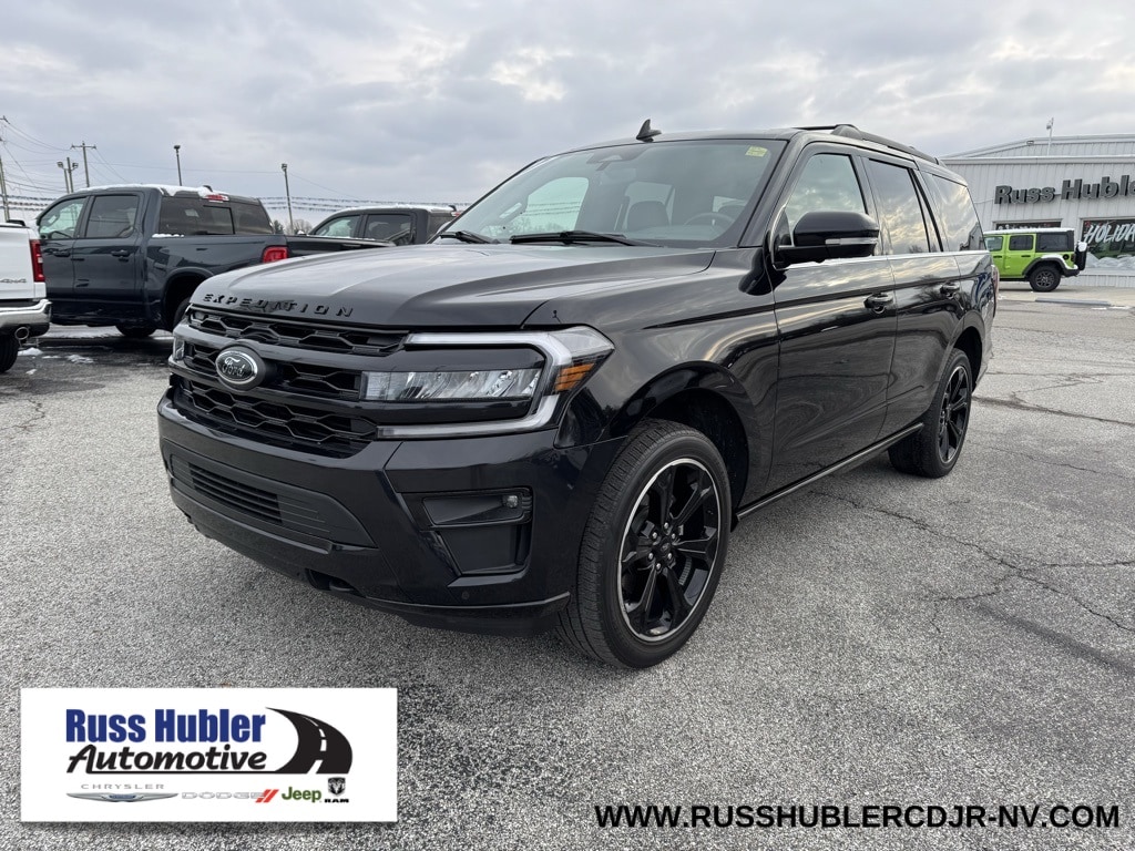 2022 Ford Expedition Limited's photo