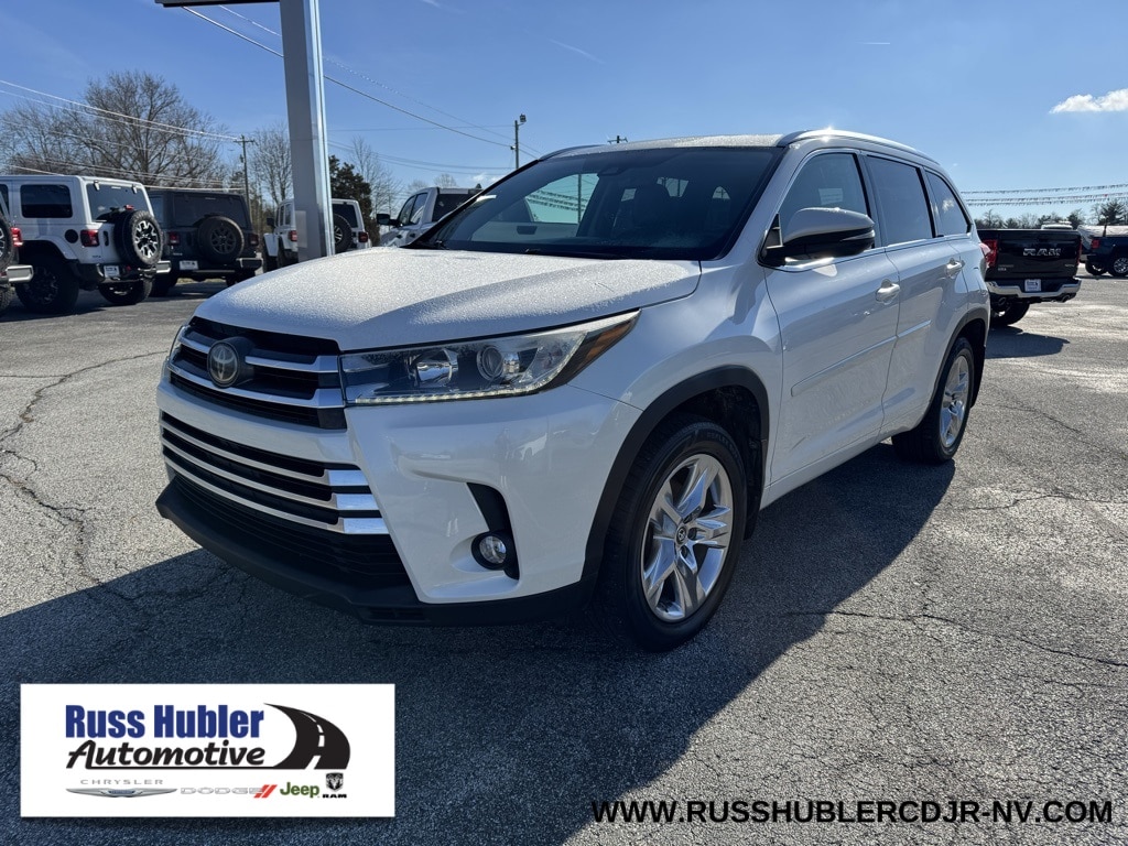 2018 Toyota Highlander Limited's photo