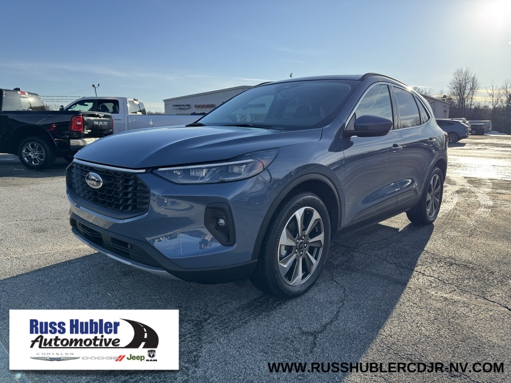 2025 Ford Escape Platinum