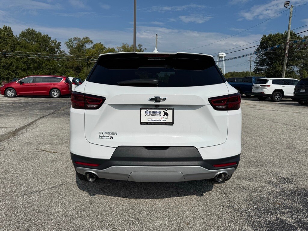 2023 Chevrolet Blazer 2LT photo 3