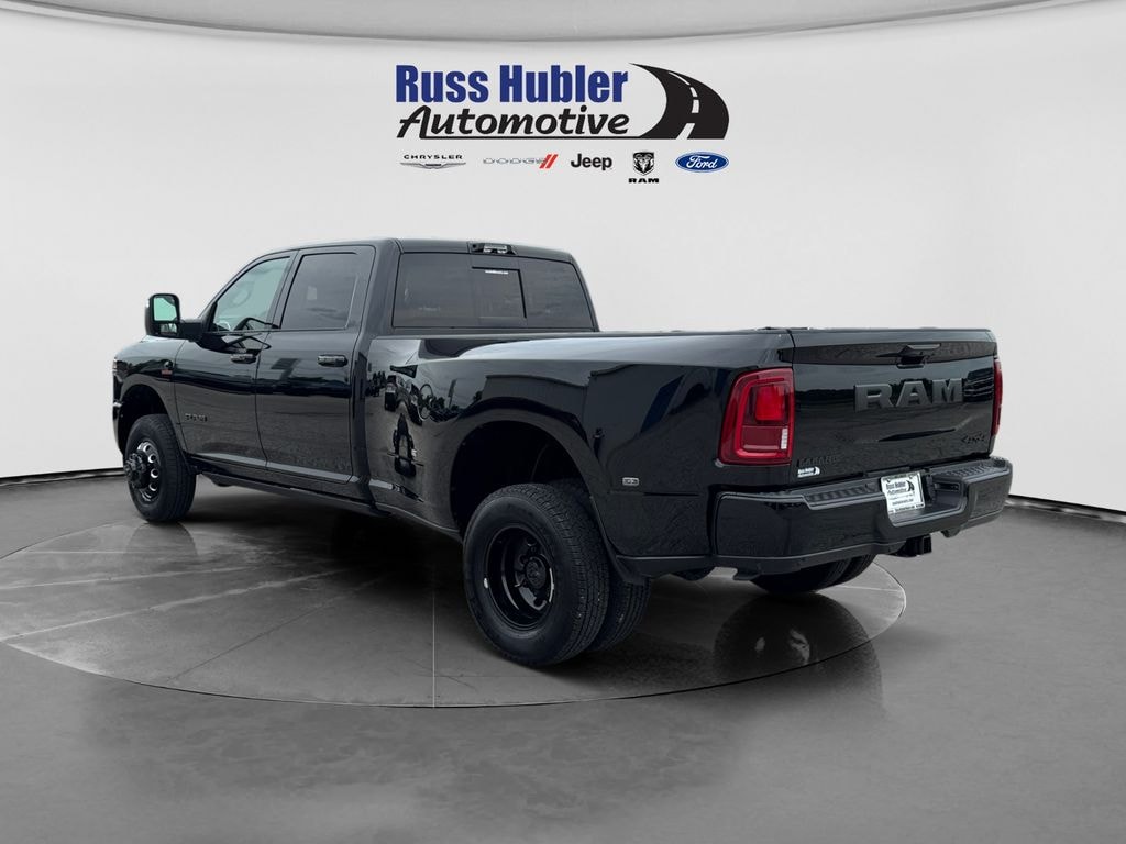 New 2026 Ram 3500 LARAMIE CREW CAB 4X4 8' BOX Pickup