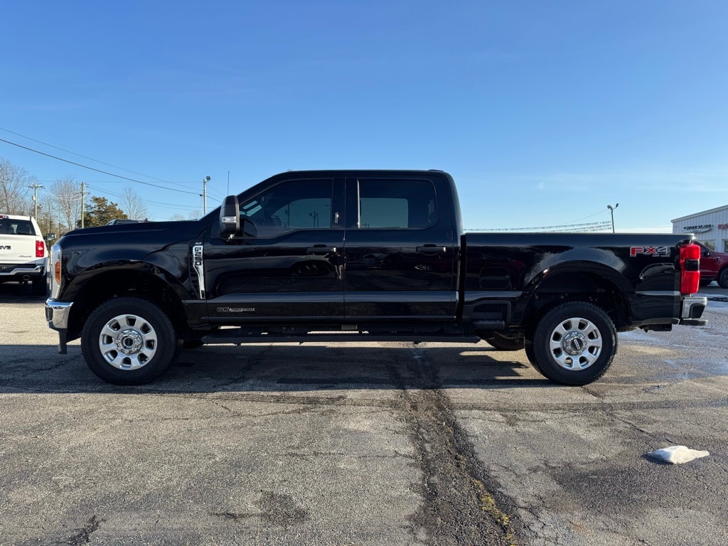 Used 2023 Ford F-250SD XLT Truck