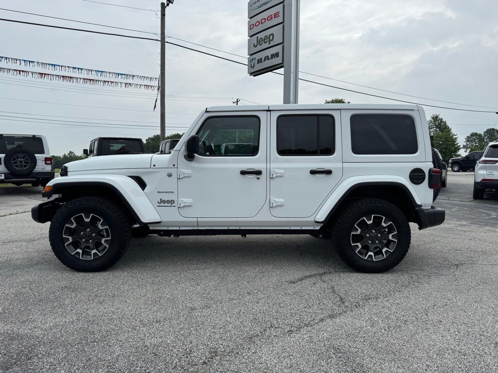 2024 Jeep Wrangler Sahara photo 2