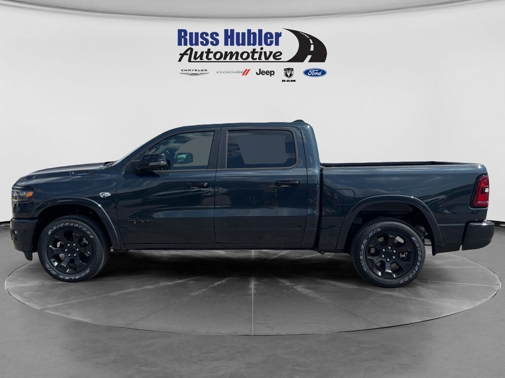 New 2026 Ram 1500 BIG HORN CREW CAB 4X4 5'7 BOX Pickup