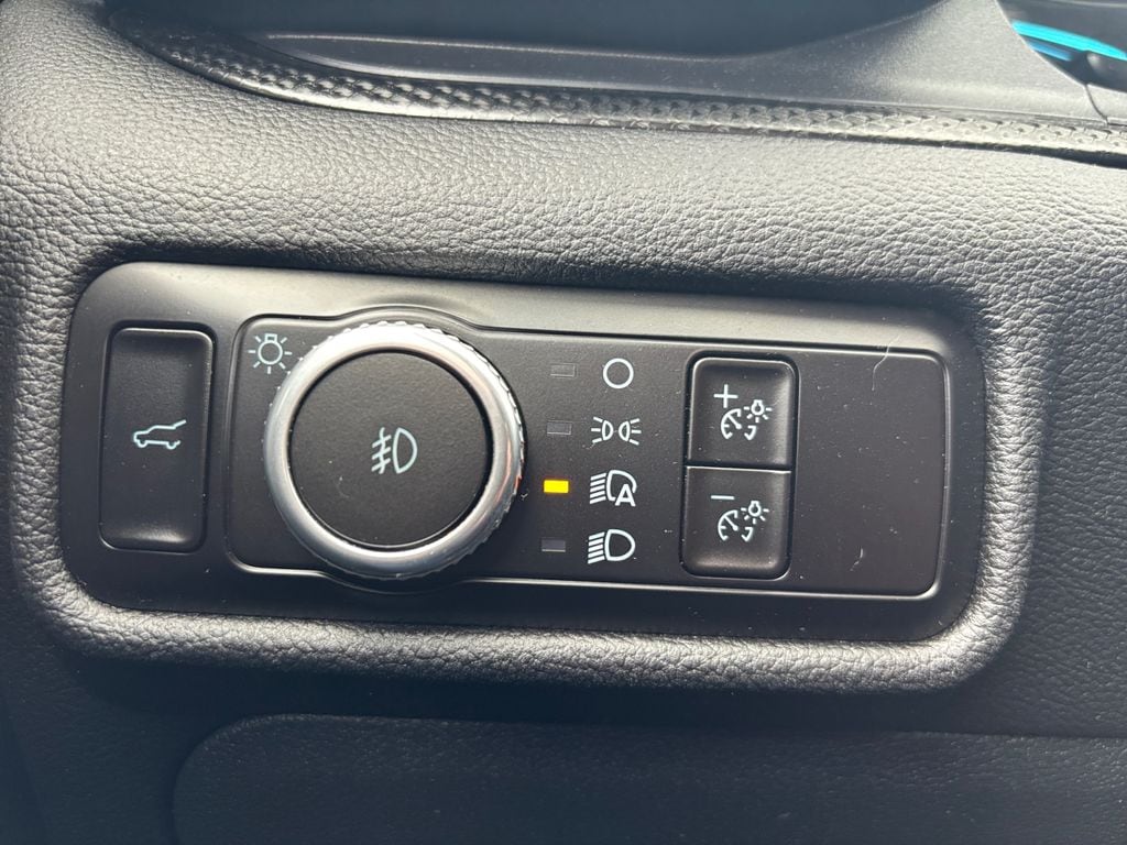 2023 Ford Explorer ST-LINE - Photo 19
