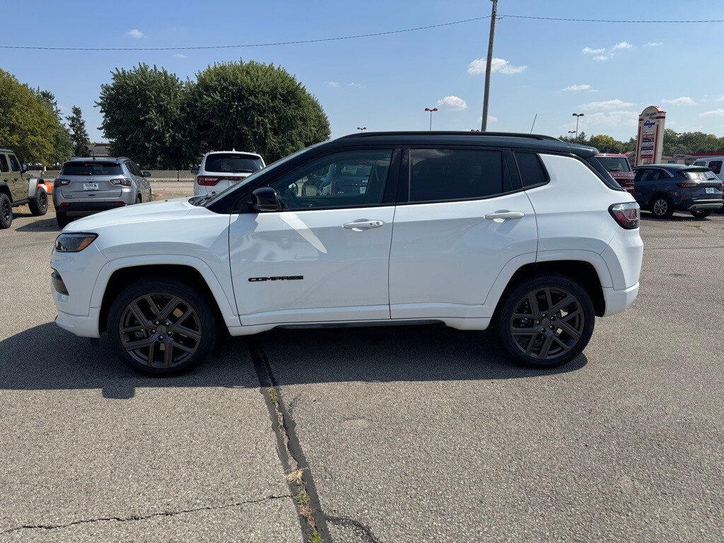 2024 Jeep Compass Limited photo 2