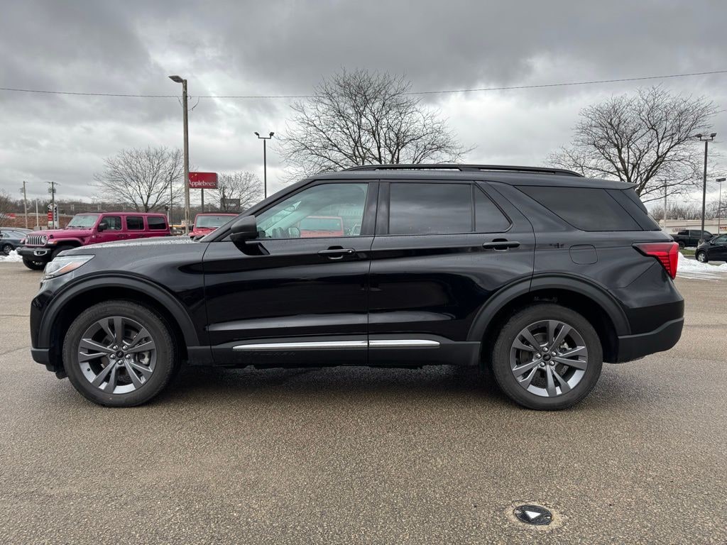 Used 2025 Ford Explorer Active SUV