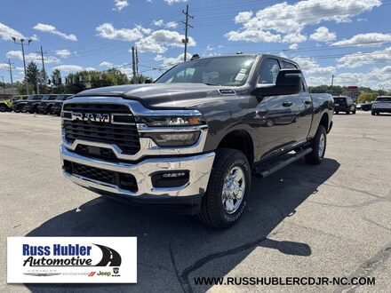 2025 Ram 2500 TRADESMAN CREW CAB 4X4 6'4 BOX Pickup